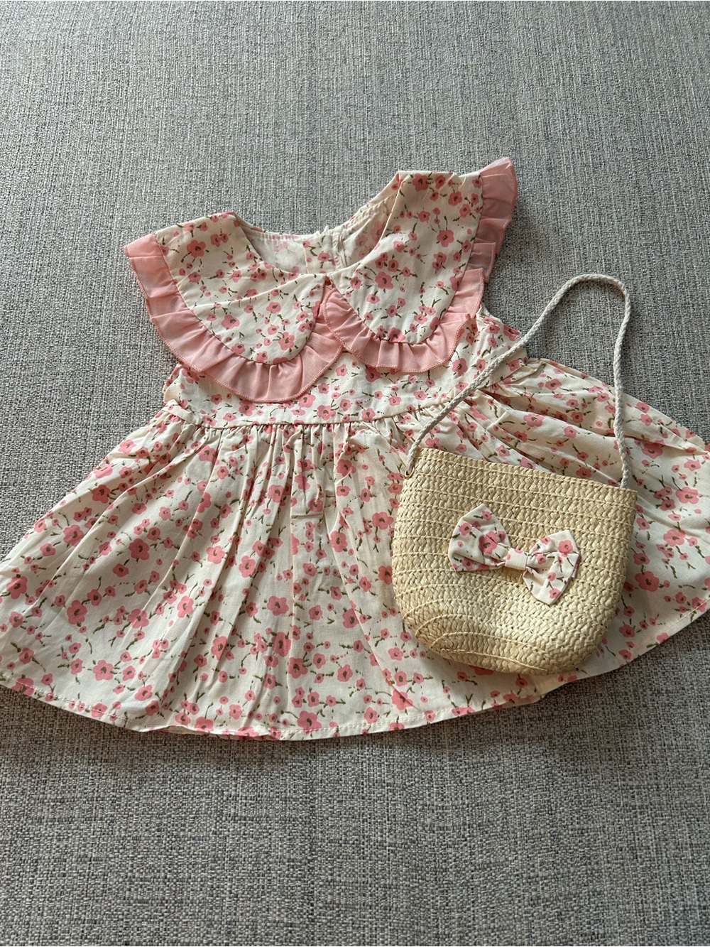 Sweet Floral Ruffle Collar Dress with Straw Purse NWOT Size 12-18M